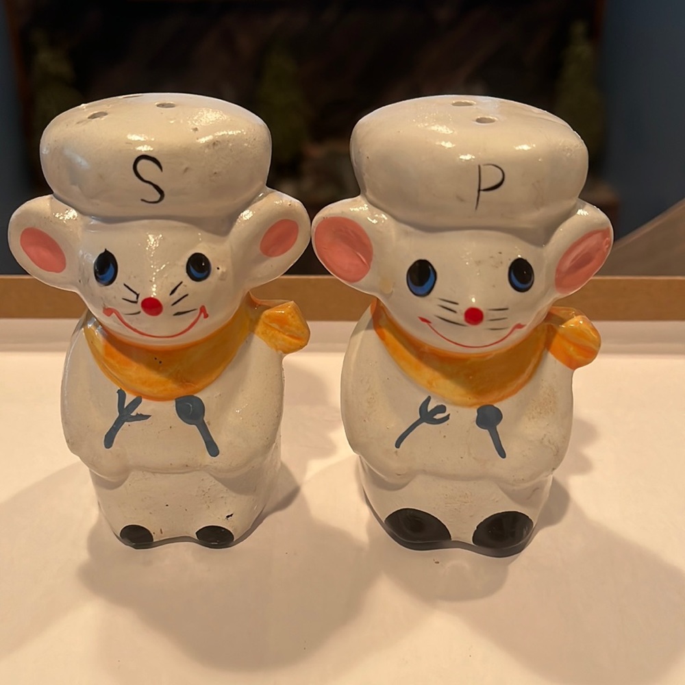 Chef mice salt and pepper shaker